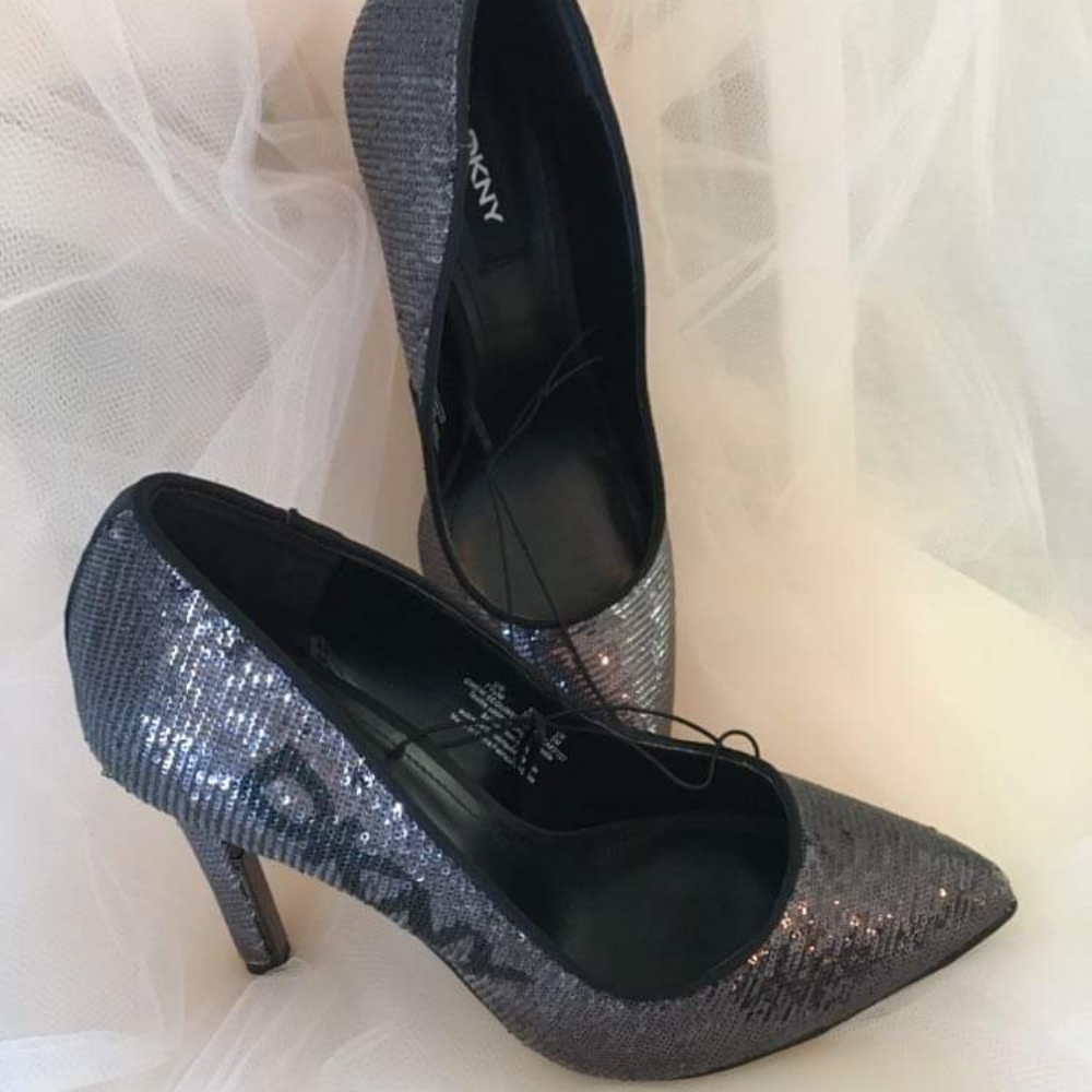 DKNY Beautiful Heels 4"